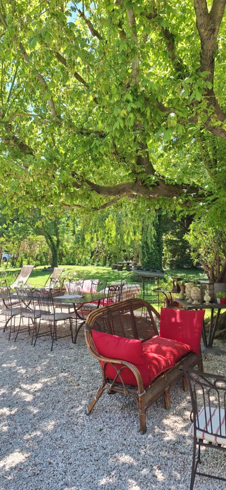 Cherche Midi Noves Екстериор снимка